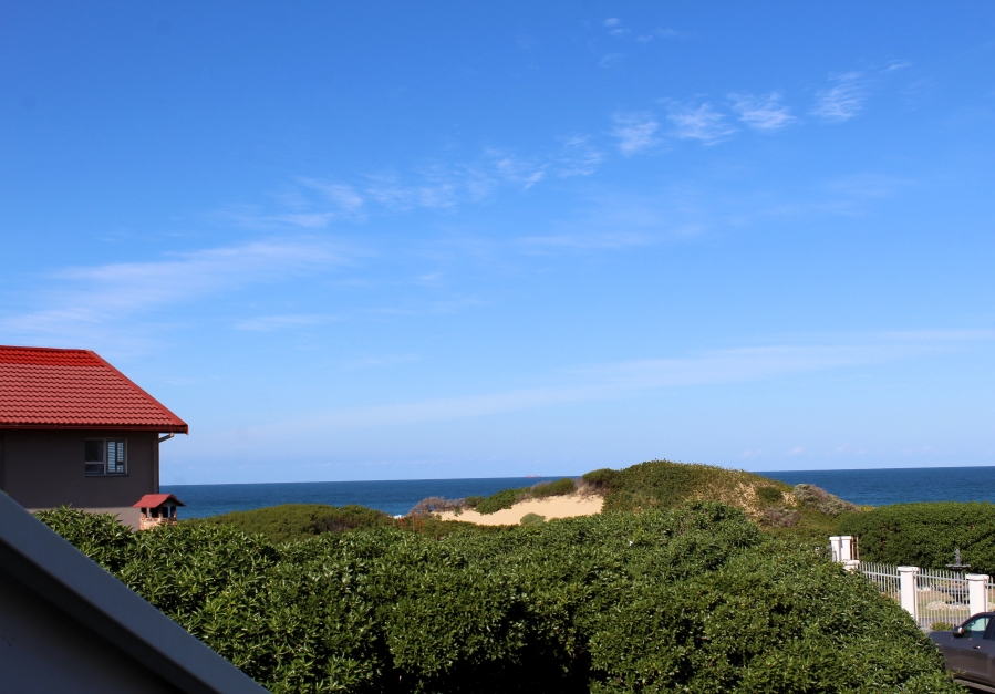 4 Bedroom Property for Sale in West Beach Eastern Cape